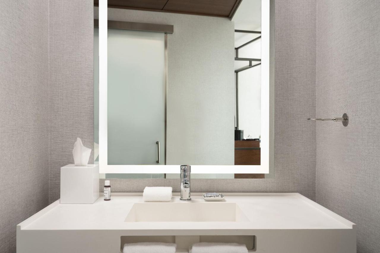 King Room Campus View High Floor or Hearing Accessible