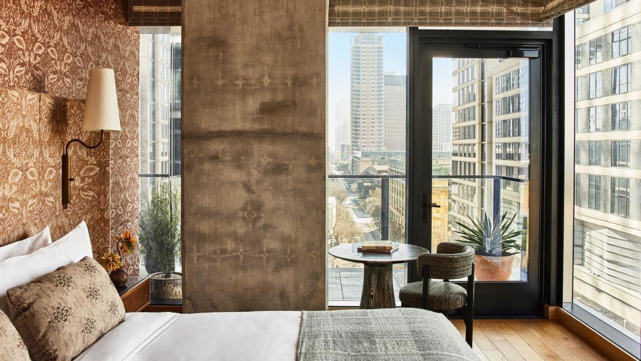 Premier King Room Balcony