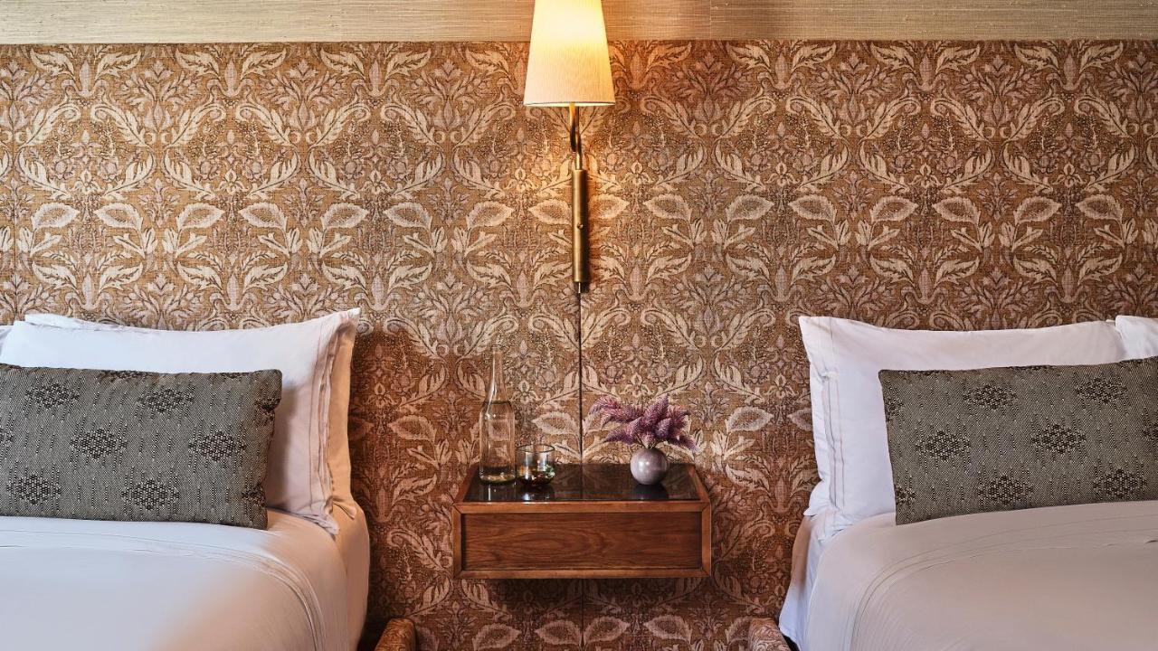 Premier Queen Room Two Queen Beds