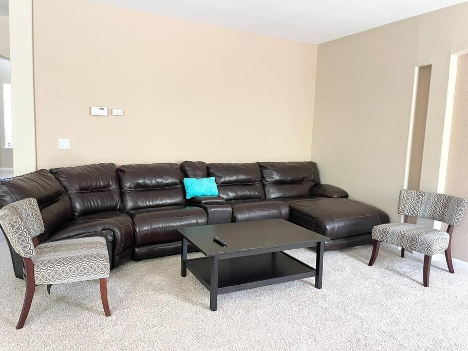 Premier King Room