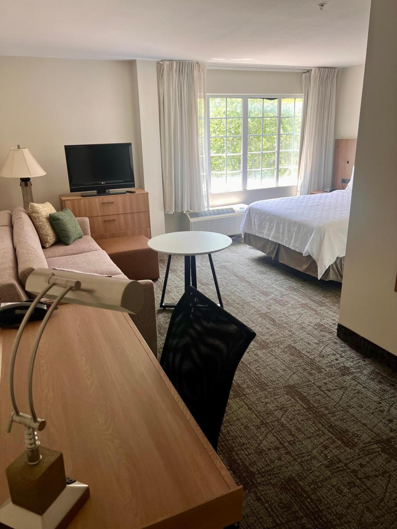 Queen Studio Suite