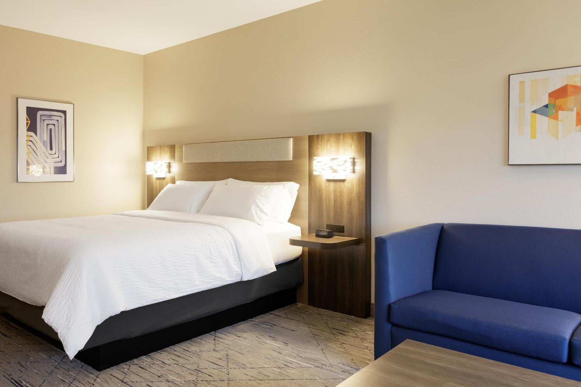 King Suite with Sofa Bed
