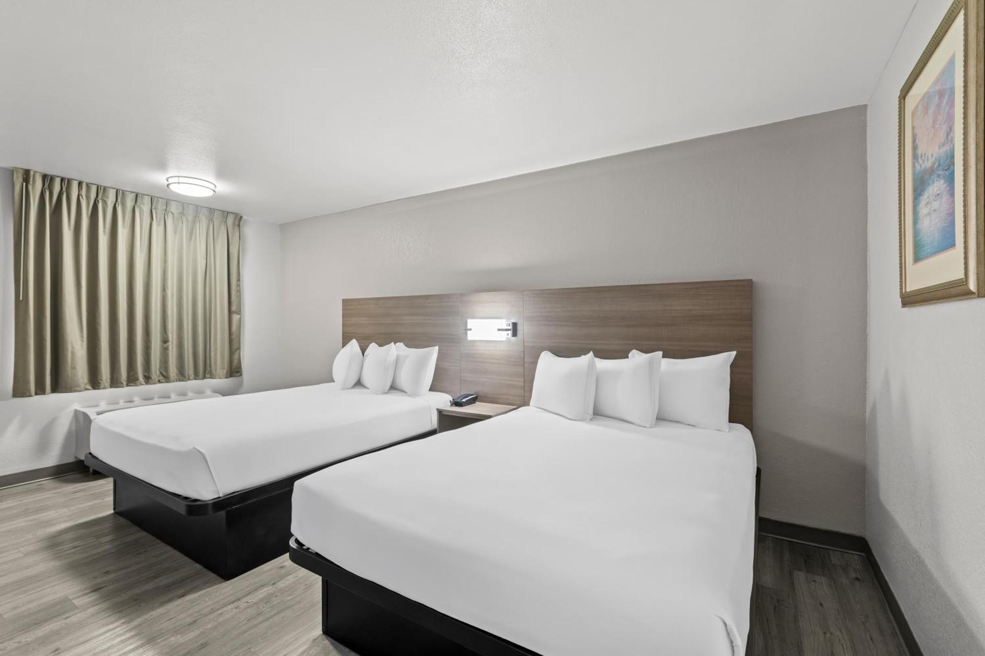 Queen Room Two Queen Beds Non-Smoking