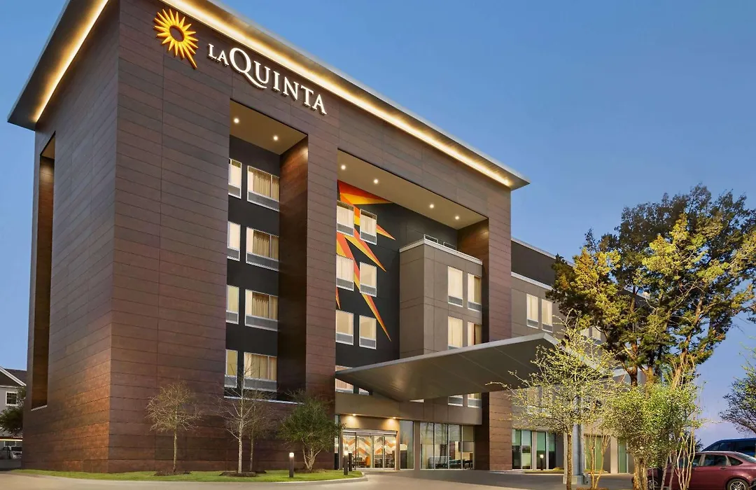 La Quinta Inn & Suites By Wyndham Austin South-1
