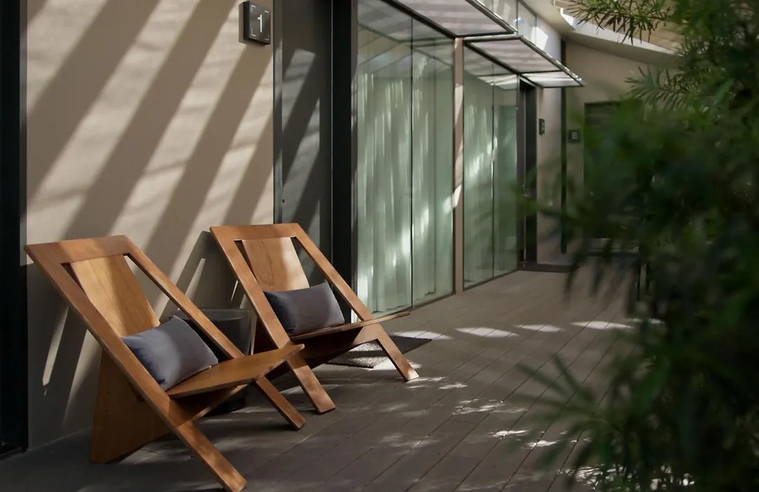 Frame Hotel - Treehouse-1