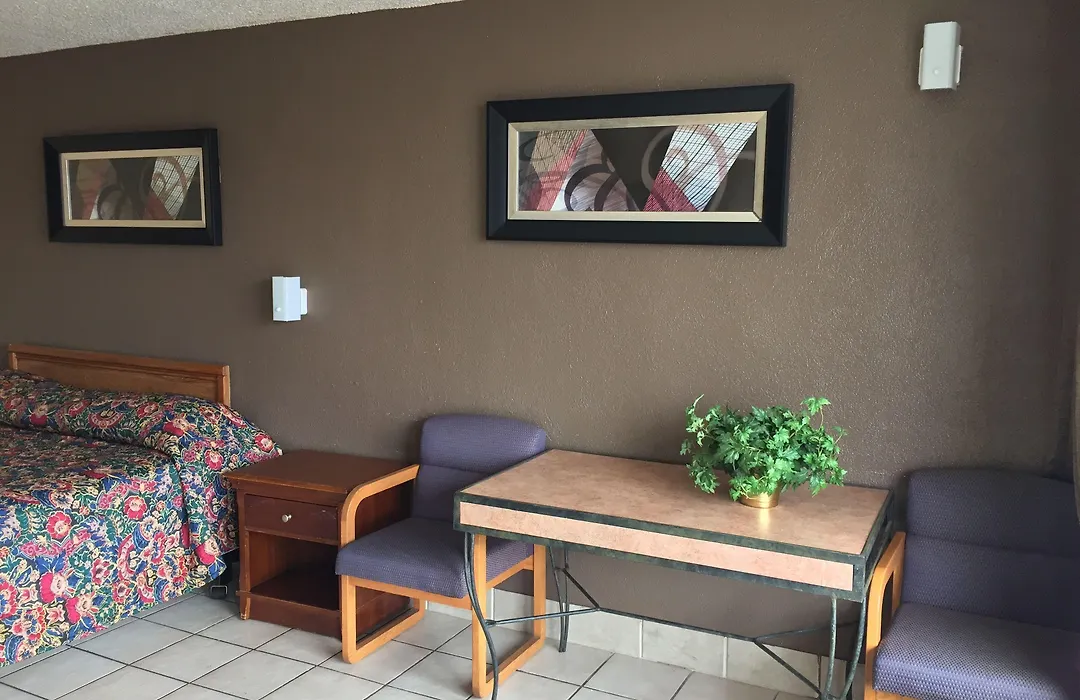 Budget Inn Motel-1
