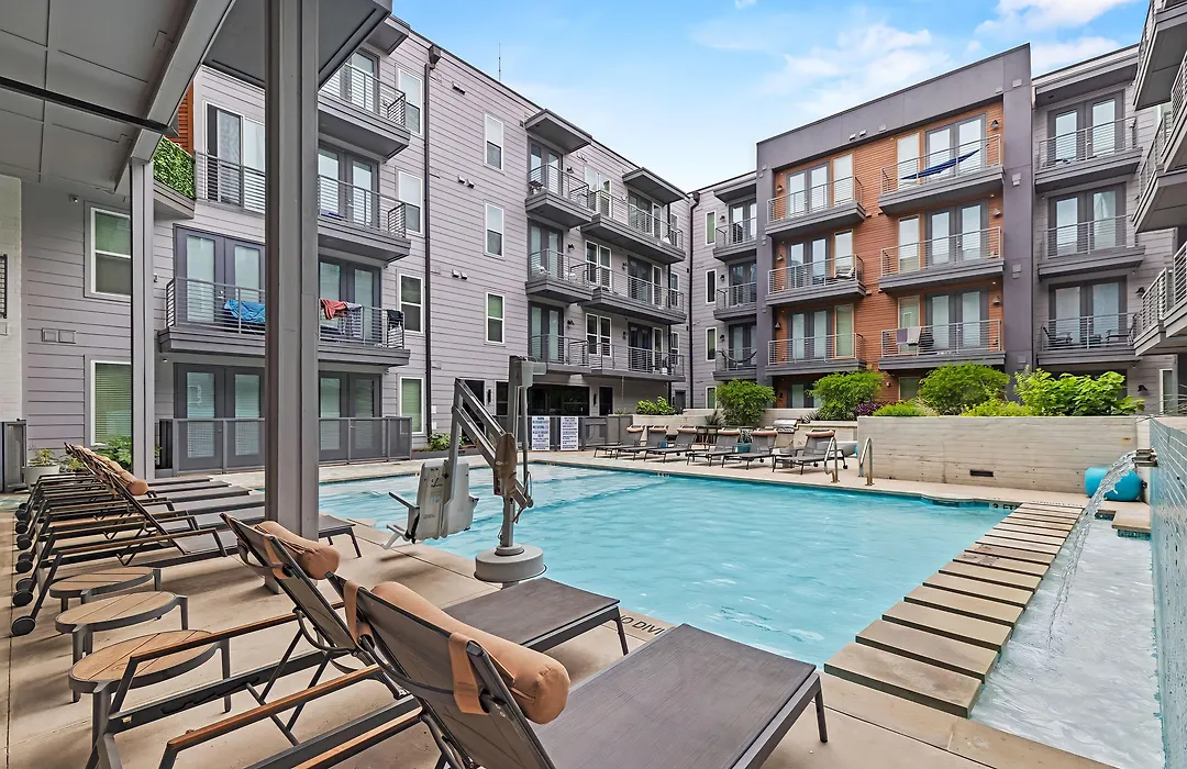 Placemakr Austin Downtown, Apartments By Hilton-1