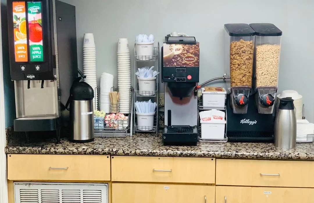 Super 8 By Wyndham Austin Downtown/Capitol Area-1