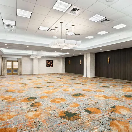 Doubletree Suites By Hilton Austin Downtown Capitol-2