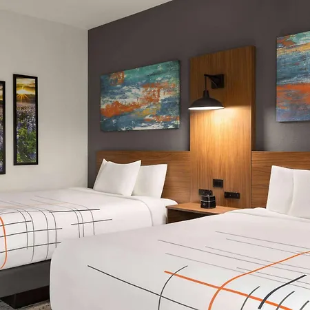 La Quinta Inn & Suites By Wyndham Austin South-2