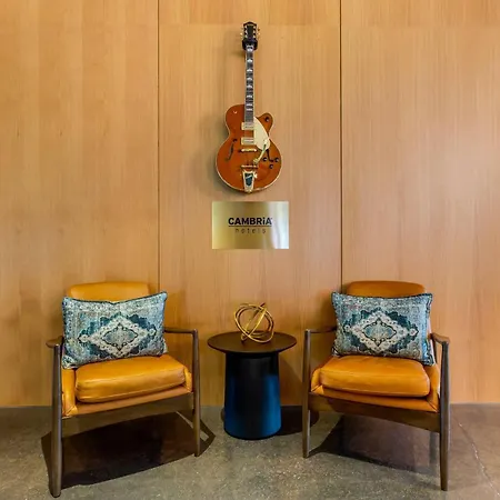Cambria Hotel Austin Airport-3
