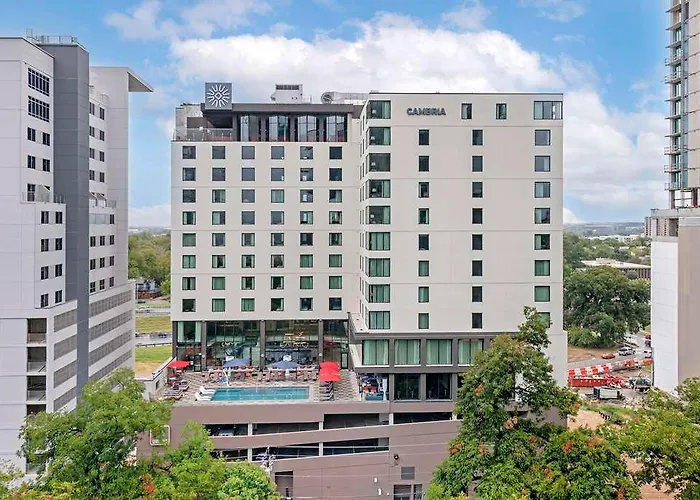 Cambria Hotel Austin Downtown
