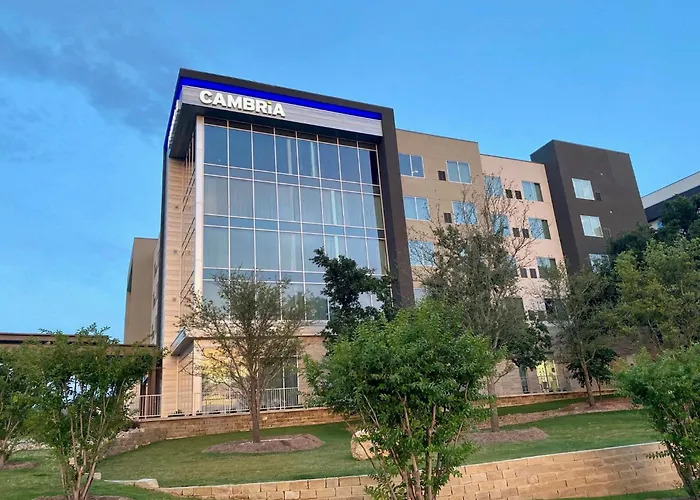 Cambria Hotel Austin Uptown Near The Domain