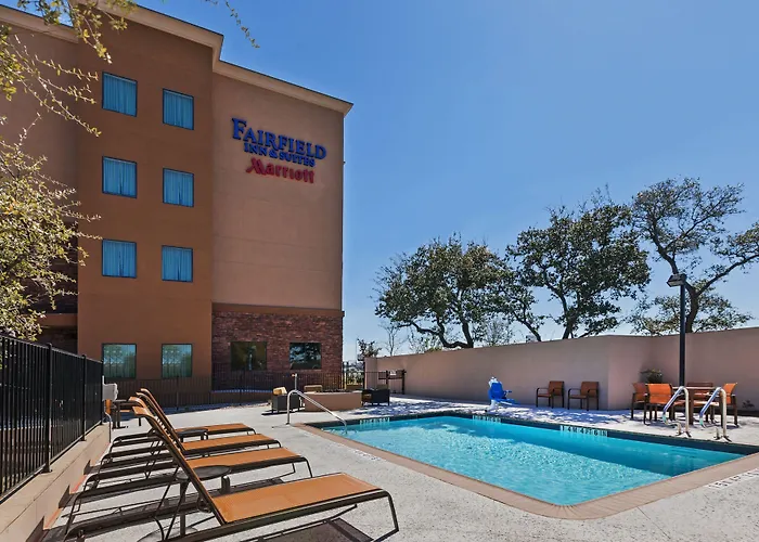 Fairfield Inn And Suites By Marriott Austin Northwest/Research Blvd