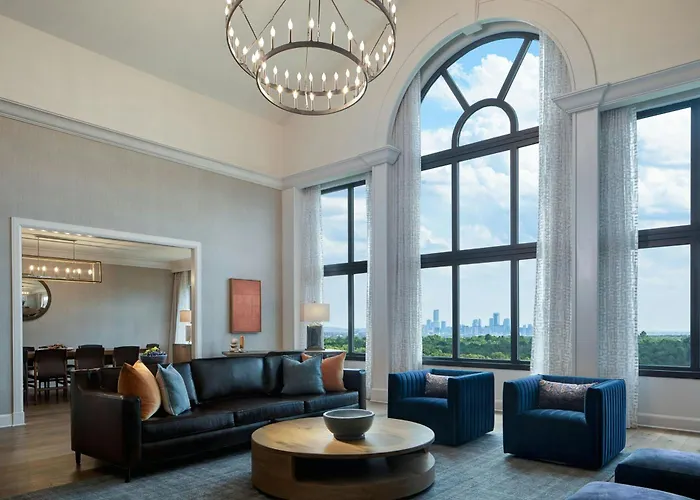 Renaissance Austin Hotel